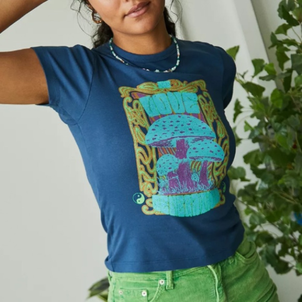 Urban Outfitters BDG Love Generation Baby Tee